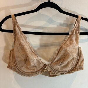 SOMA Sz 38D Bra Lace Underwire Sheer Adjustable Back and Straps